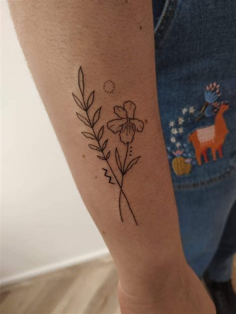 minimalist violet tattoo|More.